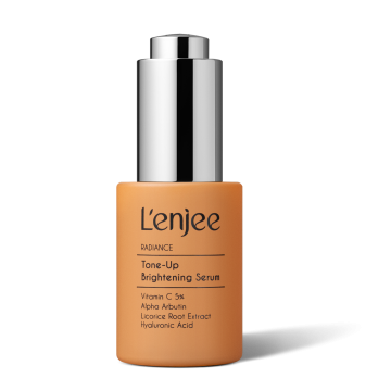 Lenjee, Выравнивающая тон кожи сыворотка для лица с витамином С, 30 мл